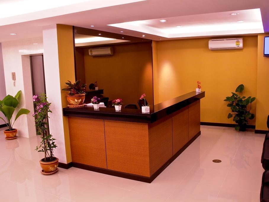 Oyo 373 Mc Ginger House Patong Exterior foto