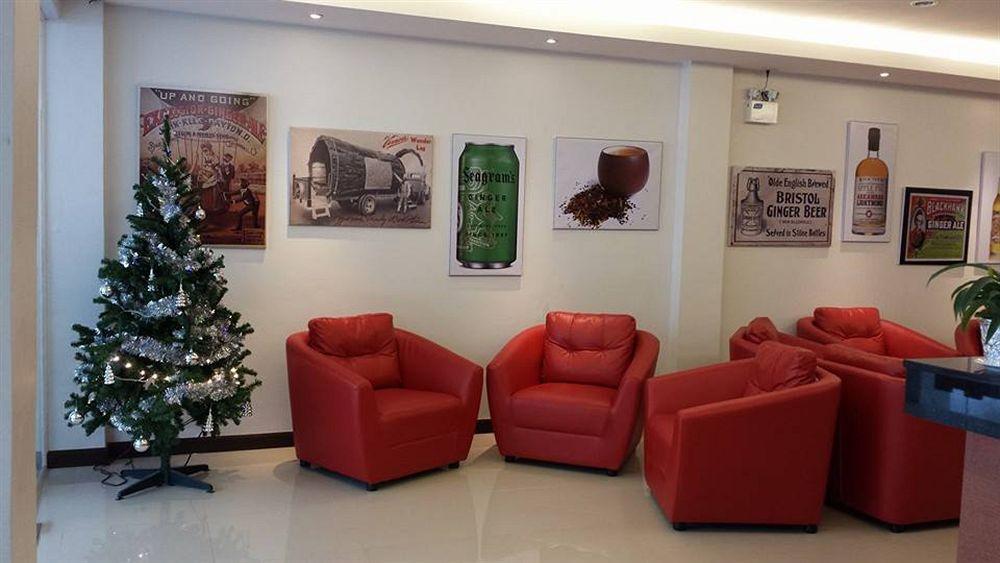 Oyo 373 Mc Ginger House Patong Exterior foto