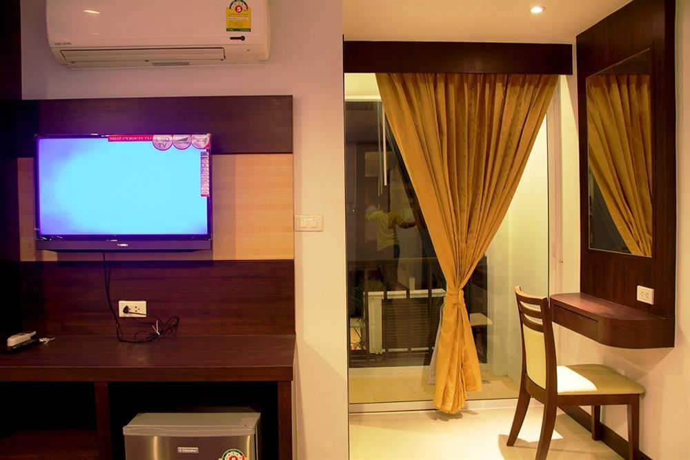 Oyo 373 Mc Ginger House Patong Exterior foto