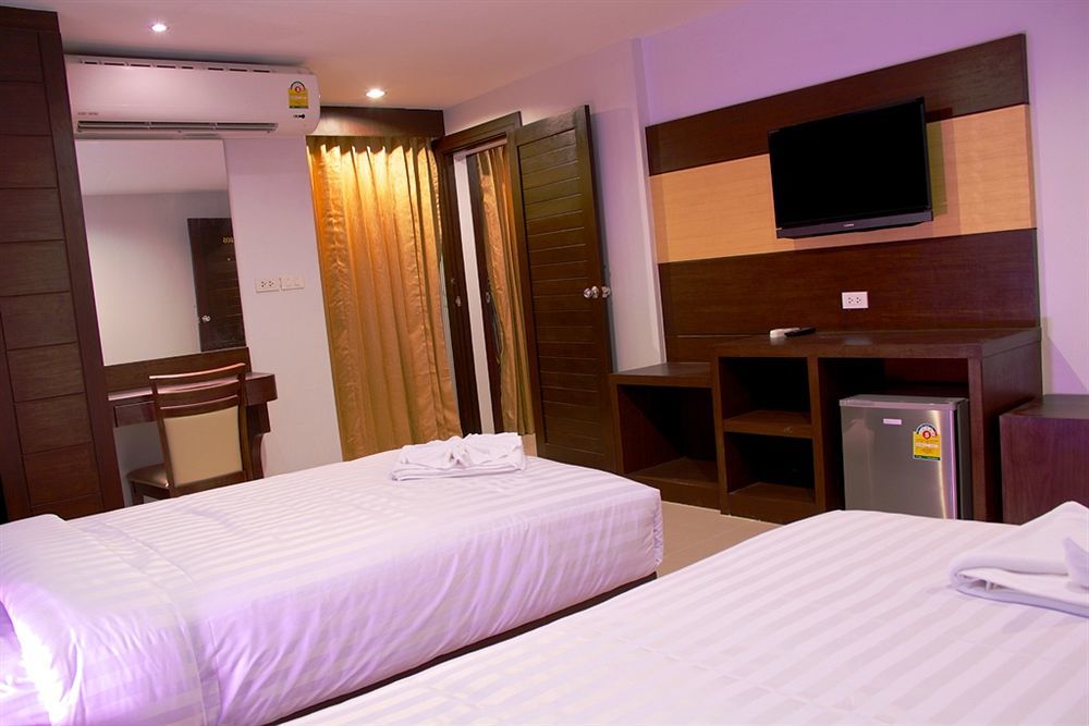 Oyo 373 Mc Ginger House Patong Exterior foto