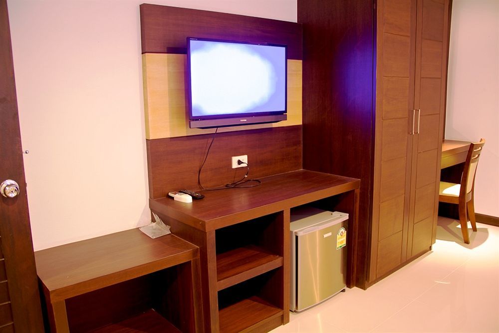 Oyo 373 Mc Ginger House Patong Exterior foto