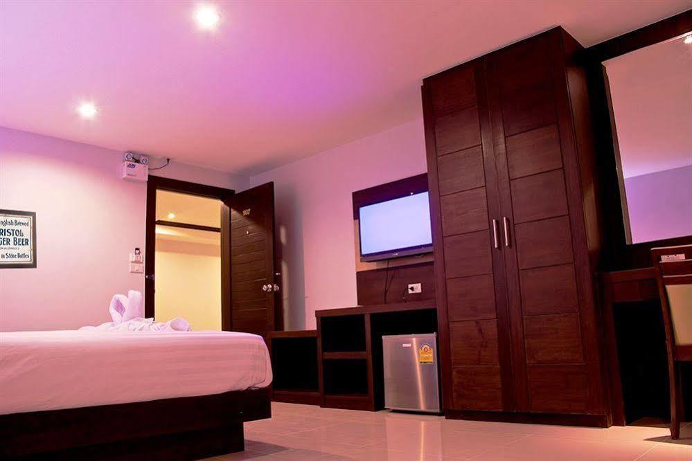 Oyo 373 Mc Ginger House Patong Exterior foto