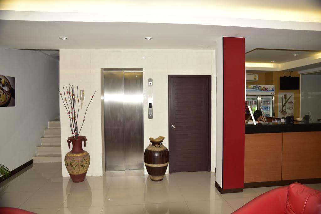 Oyo 373 Mc Ginger House Patong Exterior foto