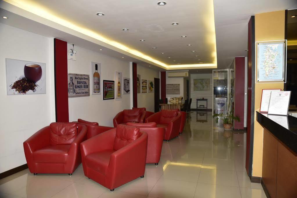 Oyo 373 Mc Ginger House Patong Exterior foto
