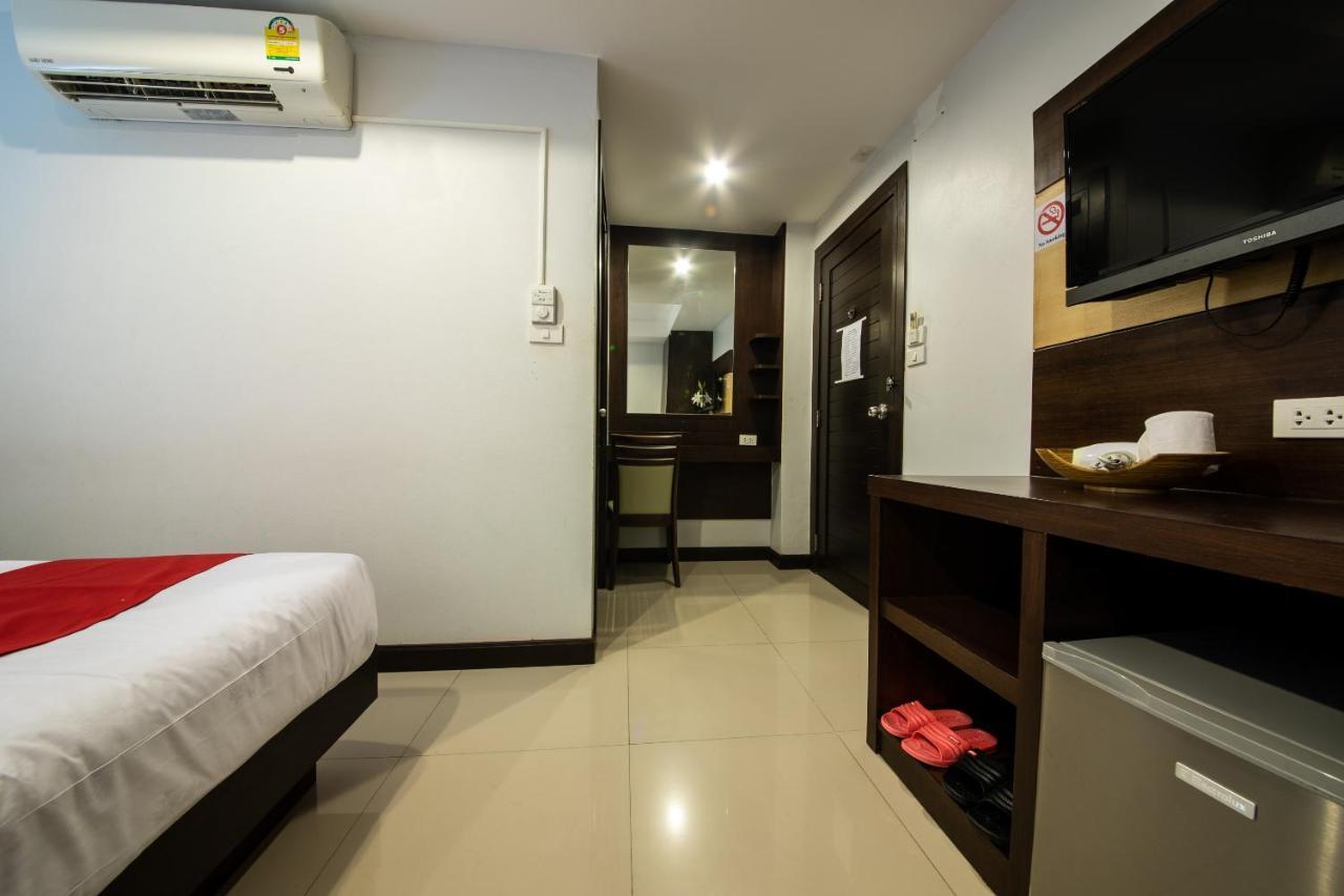 Oyo 373 Mc Ginger House Patong Exterior foto